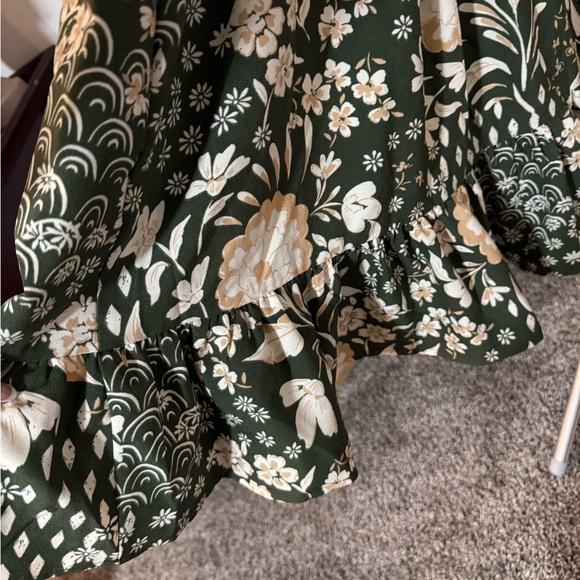 Sugarlips Green Floral Dress with Puff Sleeves size M - Picture 6 of 6